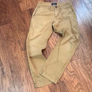 American Eagle men’s khakis